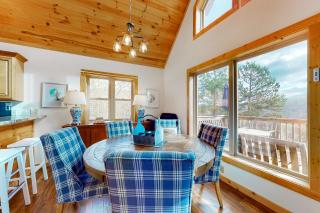 Lake Therapy Hideaway - New Tazewell - 5
