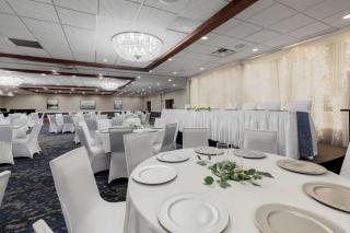 Best Western Plus Dubuque Hotel and Conference Center - 1