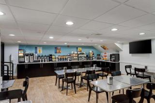 Best Western Plus Brooklyn Bay Hotel - Brooklyn - 8