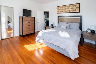 Contemporary 3-Bedroom Home with Balcony in RVA - Richmond - 7