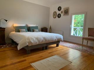 Bâtisse en pierre XVII siècle 115 M² avec terrasse - 1
