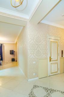 VIP Apartments nearby McDonads - Bakoe - 9