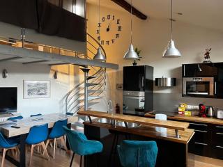 Pépite rare 8 personnes au cœur battant du Vieux Lyon - Lyon - 9