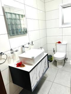 88 Days Self Catering Holidays & Accomodation - Baie Lazare Mahé - 2