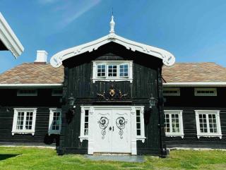 Traditional timber farm with Sauna & Wi-Fi - - 0