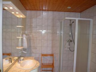 Chalet spacieux à Gérardmer avec terrasse et équipements familiaux - FR-1-589-65 - 7