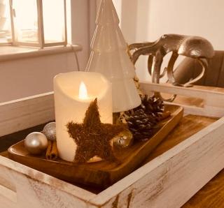 ABOVE PORTHMINSTER BEACH - "St James Rest" is a SUPER STYLISH PRIVATE APARTMENT - 2 mins walk Main Car Park & Station - 8