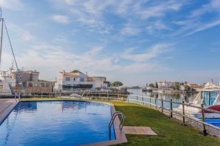 Piso de 2 habitaciones, 3 piscinas y cerca del mar - Roses - 4