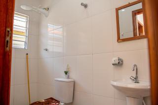 Casa c ótima localização e churrasq em Mongaguá SP - 3