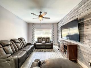 4 Bed 2 Bath Pool Spa Luxury Villa in a Resort villa - Kissimmee - 3