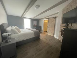 Bumblebee Bight Inn - 7