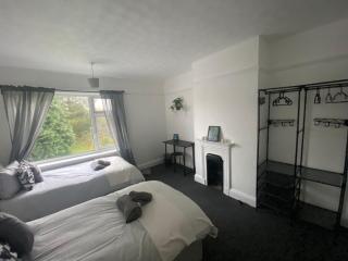 Home Away From Home Near Derby City Centre - Sleep upto 7 - Derby - 9