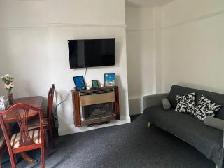 Home Away From Home Near Derby City Centre - Sleep upto 7 - Derby - 7