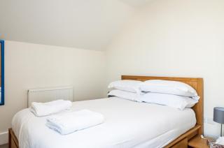 Lakeside property with access into Spa on a nature reserve Bee Cottage HM75 - 5