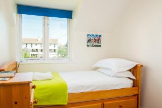 Lakeside property with access into Spa on a nature reserve Bee Cottage HM75 - 3