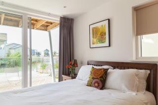 Lakeside property with a Spa on a nature reserve Woodlark HM30 - Somerford Keynes - 4