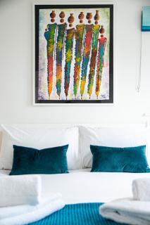 Lakeside property with spa access on a nature reserve Overton Island 01 OI01 - 5