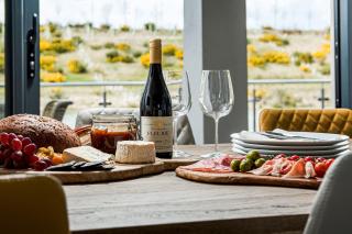 Lakeside property with spa access on a nature reserve Overton Island 11 OI11 - 9