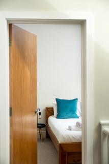 Lakeside property with a Spa on a nature reserve Wildside WI15 - 1