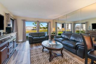 Edgewater Villa #902 - 1
