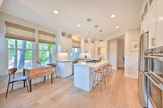 Stunning Carlsbad Home with Patio and Private Hot Tub! - Carlsbad - 1