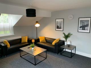 Fantastic Large 2 X Bedroom Flat, Free Parking - 3