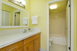 Royal Kuhio 1706 - Spacious Studio with Stunning Diamond Head City Views in the Heart of Waikiki! - 3