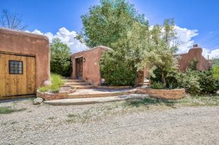 Historic Hacienda - Ranchos de Taos - 0