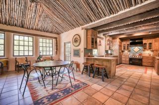 Historic Hacienda - Ranchos de Taos - 3