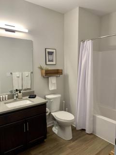 Brown Deer 1BR Apartment G1 - with Gym, Pool, and Parking - Brown Deer - 6
