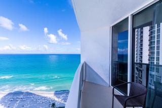 TRUMP INTL 2 BEDROOM APARTMENT 1600 Sf Ocean and Bay View With Terrace - Miami Beach - 7