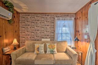 Cozy Knoxville Getaway about 8 Mi to Downtown! - Knoxville - 4