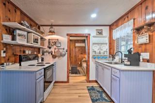Cozy Knoxville Getaway about 8 Mi to Downtown! - Knoxville - 2