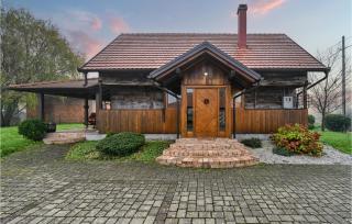 2 Bedroom Amazing Home In Zamrsje - - 9