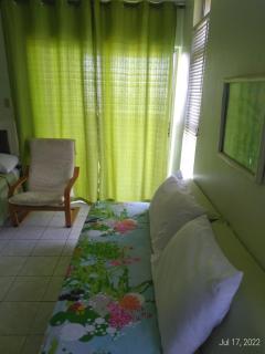 Irresistible View-Mobay Club 1408 - 1