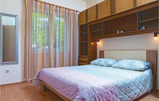 3 Bedroom Nice Home In Kastel Gomilica - 7