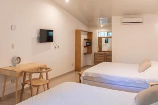 Refugio Surf Lodge - 1