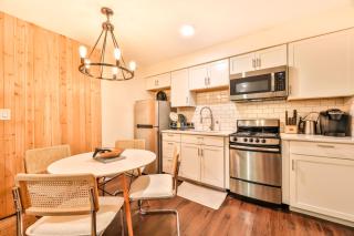 Cabin on Hunter Mtn Seasonal Pool Access w Panoramic Views Hike Swim Fish Relax - 5