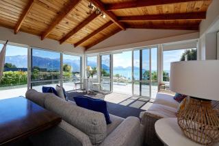 Ocean & Mountain Views Spacious Home - 7