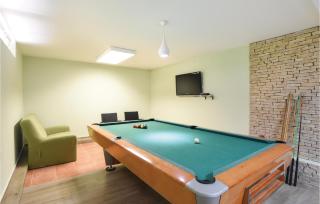 4 Bedroom Nice Home In Tugare - Tugare - 2