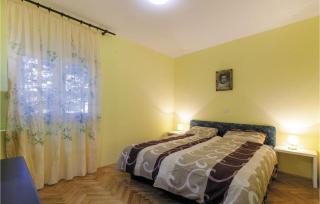 Stunning Home In Tugare - Tugare - 4