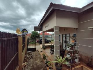 Kia Homestay Paket Satu Rumah, hubungi pemilik untuk nego - 0