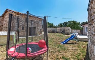 3 Bedroom Gorgeous Home In Duga Uvala - Mutvoran - 4