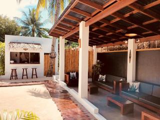 Everyday Sunday Hotel & Cafe - Bantayan - 5