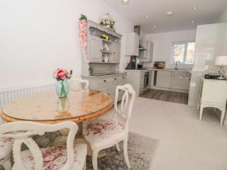 Beach House - Rhos-on-Sea - 2