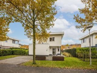Modern villa near Harderwijk with whirlpool - Zeewolde - 4