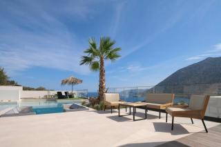 Mayana Luxury Villa, an infinite blue experience, by ThinkVilla - 2