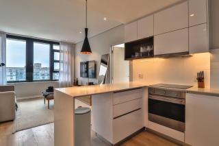 Sixteen on Bree 1425 by CTHA - 2