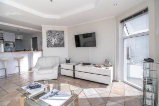 African Penthouse Suite - Port Elizabeth - 5