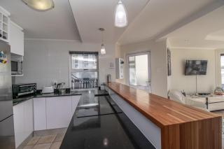 African Penthouse Suite - Port Elizabeth - 2